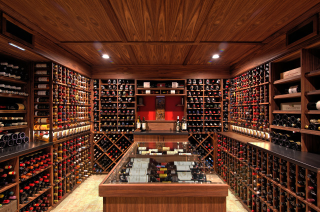 Traditional Wine Cellar - Классический - Винный погреб - Нью-Йорк - от эксперта Summit Wine Cellars | Houzz Россия
