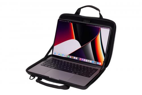 Сумка 14.0 Thule Gauntlet 4 MacBook Pro Attache Black TGAE2358BLK / 3204937. Фото 3 в описании