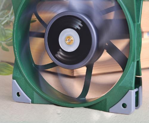 Вентилятор Thermaltake Fan Tt Toughfan 12 Hydraulic Bearing Gen.2 (1 Pack) Racing Green CL-F117-PL12RG-A. Фото 1 в описании