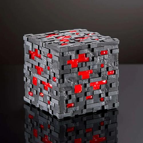 Светильник The Noble Collection Minecraft Фонарь в виде блока красной руды NN3725. Фото 2 в описании