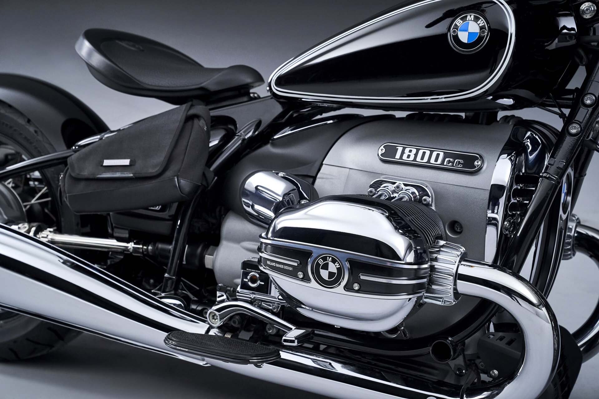 BMW представил долгожданный круизёр R18. - фото pic_e4cf86d0059375abd3d1d9efeb606251_1920x9000_1.jpg