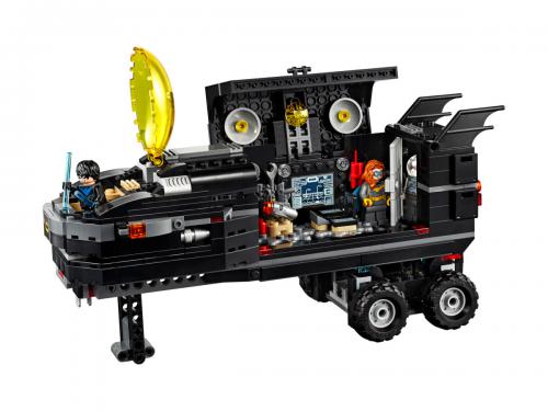 Конструктор Lego DC Super Heroes Мобильная база Бэтмена 743 дет. 76160. Фото 8 в описании