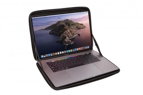 Аксессуар Чехол 16-inch Thule для APPLE MacBook Pro Gauntlet Sleeve Black TGSE2357BLK / 3204523. Фото 2 в описании