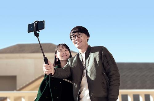 Штатив Xiaomi Mi Selfie Stick Tripod XMZPG01YM Black. Фото 3 в описании